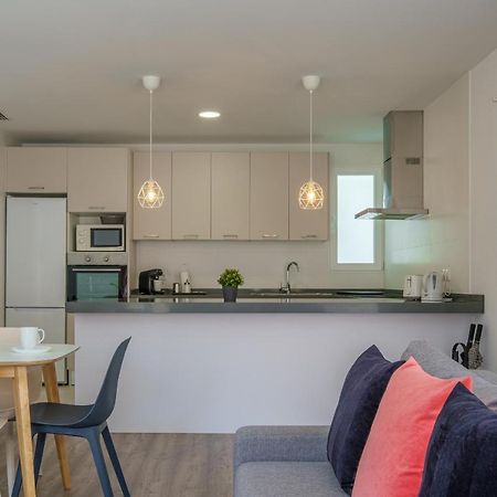 Modern, Stylish & Comfortable Apartment Valencia Bagian luar foto