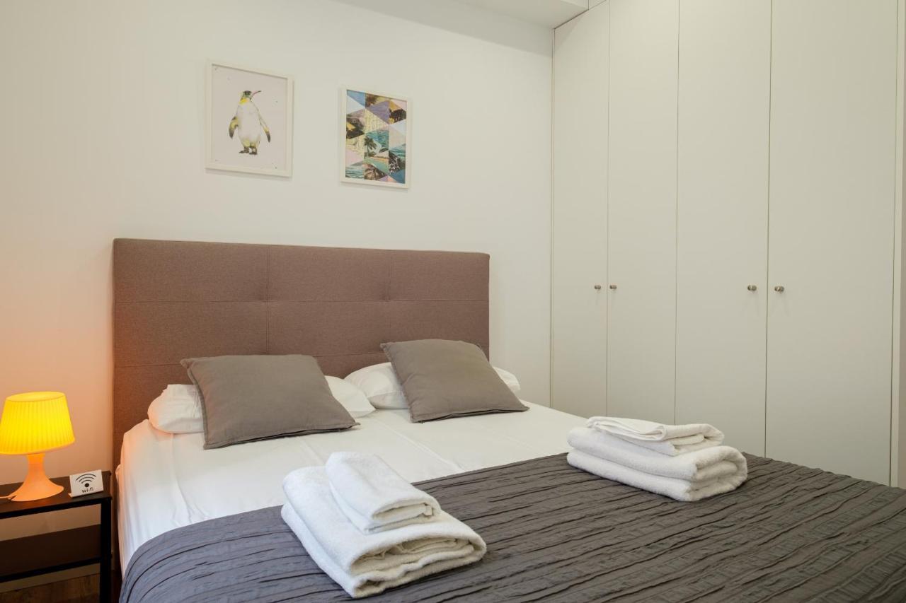 Modern, Stylish & Comfortable Apartment Valencia Bagian luar foto